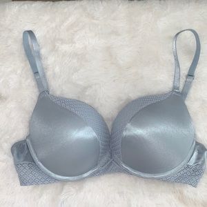 Ambrielle plunge push-up bra